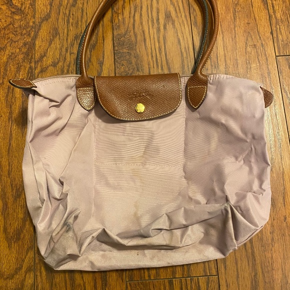 Longchamp Handbags - Longchamp purse